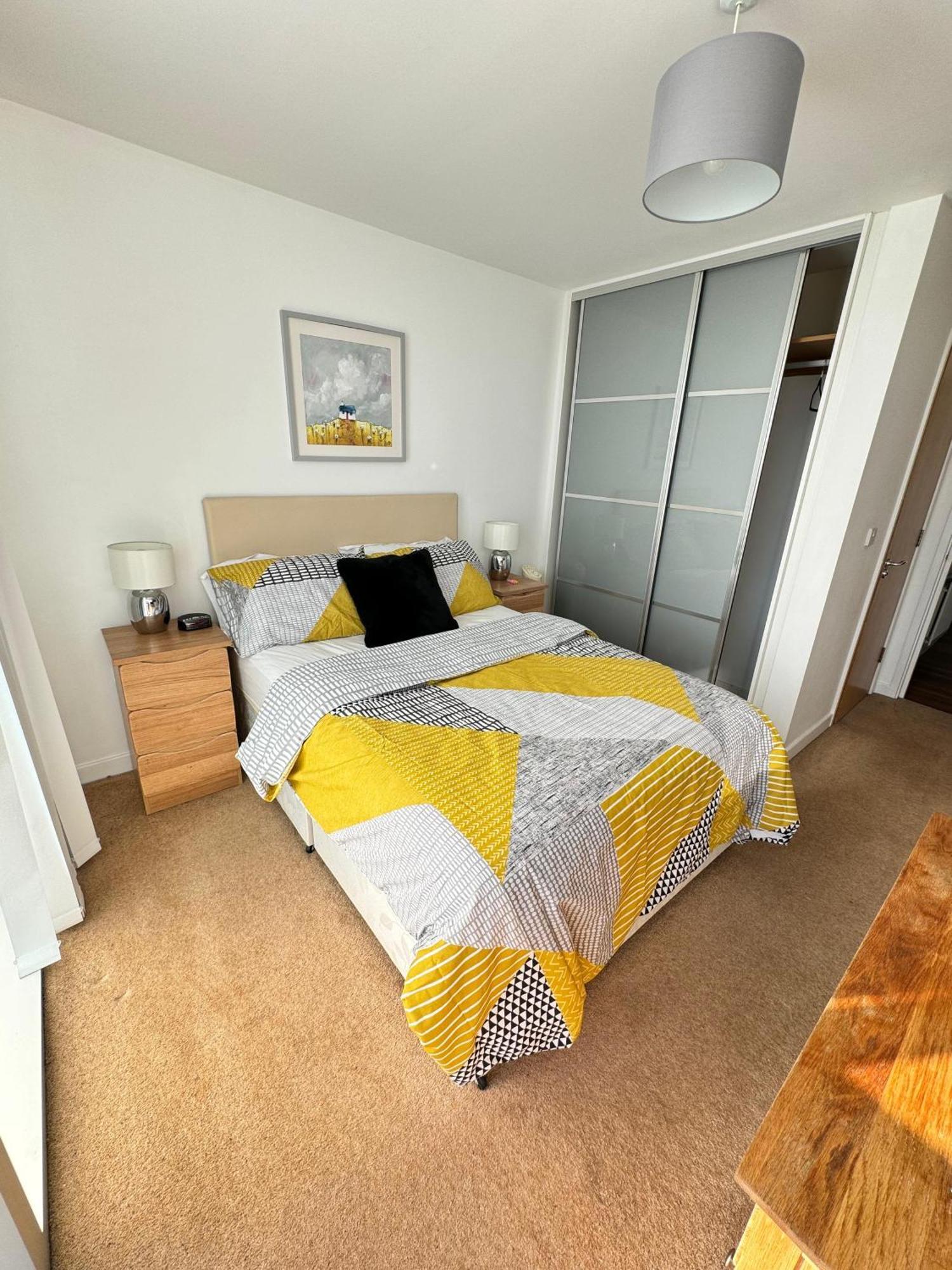 The Hub Center Luxury 2 Bed Apartment