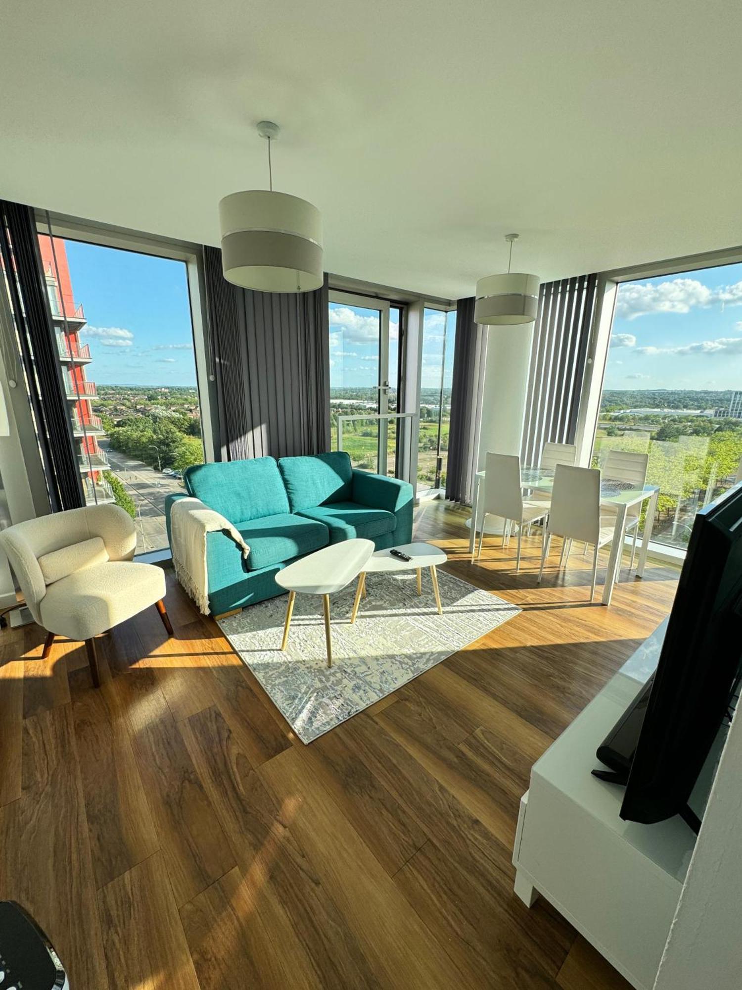 The Hub Center Luxury 2 Bed Apartment